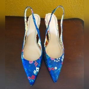 ZARA. DRESSY SHOES. SIZE 10. USED.